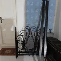 تخت فلزی و تشک یک نفره