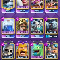 کلش رویال و کلنز بالا