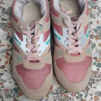 کفش تمیز ونوبراهرکی نیاز داره|کیف، کفش، کمربند|بندر ماهشهر, |دیوار