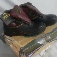 کفش ایمنی سایز۴۴ و۴۵ نو نو هفت جفت|کیف، کفش، کمربند|اصفهان, شهرک شهید حاج میرزایی|دیوار