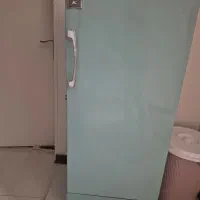 یخچال قدیمی کارکرده