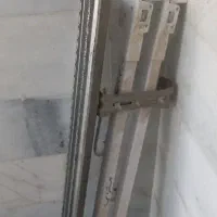 چوب پرده و کتیبه در اندازه های ۱ و ۲/۵۰