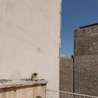 کلنگی-120-متری-جنوبی-با-همسایه-کلنگی-آم-اده-سا-ختت