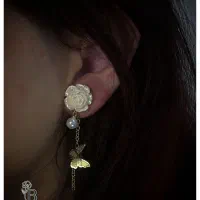 گوشواره مینیمال دخترانه