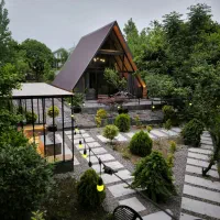 اجاره کلبه سوئیسی زیبا لوکس با ویو vip|اجارهٔ کوتاهمدت ویلا و باغ|ماسال, |دیوار