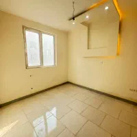 ابریشم/ آپارتمان ۸۵متر/ وام تسویه / چسب مرکز خرید|فروش آپارتمان|چهارباغ, |دیوار