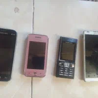 ۹عدد گوشی قدیمی لمسی