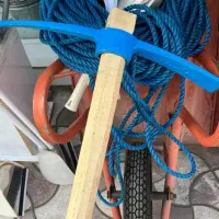 فروش دو عدد کلنگ و دو عدد بیل