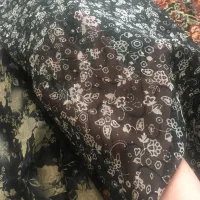 چادر مجلسی قد۱۷۰|لباس|ری, شهید غیوری (ابن باویه)|دیوار