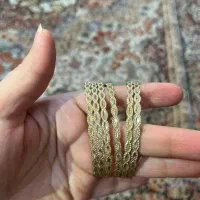 النگوطلاروس