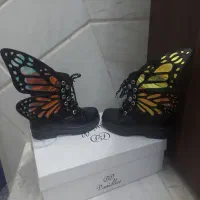 چکمه دخترانه پروانه ای