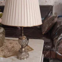 آباژور کوچیک کنار مبلی