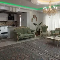 آپارتمان ۱۳۰متری دو واحدی بر خیابان اصلی**