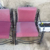 دو عدد صندلی اهنی