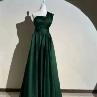مزون اجاره کرایه لباس مجلسی|لباس|شیراز, شاهچراغ|دیوار