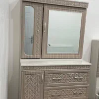تخت دونفره همراه باتشک،دراور و کمد لباس