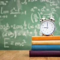 استاد حل مسئله ریاضی و فیزیک
