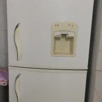 یخچال نیمه فریزر