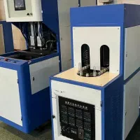 اپراتور دستگاه بادکن شرکت نگین پلاست