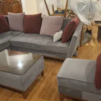 مبل ال با میز و صندلی میزبان