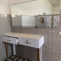 صندلی ، آینه قدی پرده آرایشگاه زنانه با تخفیف