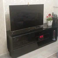 میز تلویزیون شیک و مدرن یک چهارم قیمت