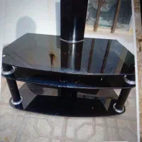 میز تلویزیون شیشه ای