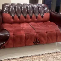 فروش ۴ عدد صندلی جک دار سفید و۱ دست مبل راحتی قرمز