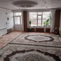 خانه اجاره ۱۳۰متری ۳۰مترش حیاط است