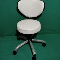 2 صندلی چرخدار