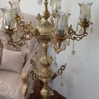 آباژور طلایی ایستاده