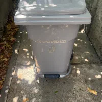 سطل زباله پدالی ۱۰۰ لیتری