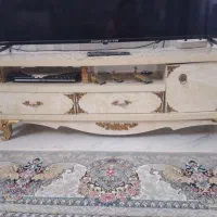 میز تلویزیون  چوبی کاملا سالم