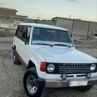 میتسوبیشی پاجرو چهار در چهار سیلندر