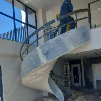 نیروی خدماتی در اختیار.