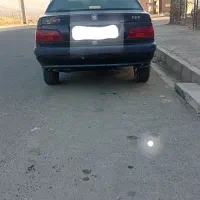 ماشین پژو پارس مدل ۸۲