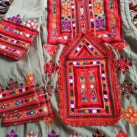لباس دست دوز