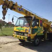 جرثقیل ۷تن کریمی. با۲۵متر دکل.
