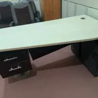 میز و صندلی