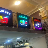 آشپز و کمک آشپز کارگر ساده ..