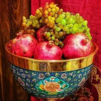 ی،نفرمنشی خانم درمیوه فروشی