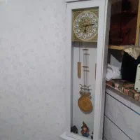 ساعت ایستاده سفید