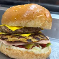 استخدام کمک آشپز/نیروی ساده فست فود|استخدام خدمات فروشگاه و رستوران|گرمسار, |دیوار