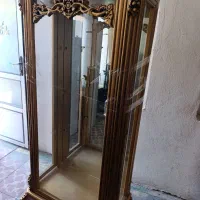 بوفه شیشه ای در حد نو طلایی