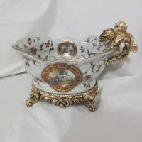 ظرف بزرگ زیرخاکی