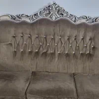 ست هفت نفره همراه دو عدد پرده توی عکس