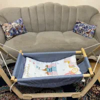 گهواره چوبی به همراه ساک حمل گهواره و تشک مخصوص|تخت و صندلی بچه|رشت, دروازه لاکان|دیوار