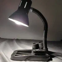 چراغ مطالعه آکبند