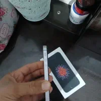 ایفون Se حافظه 64|موبایل|تهران, کاشانک|دیوار