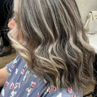 تخفیف ویژه شینون .کاشتمژه . رنگ و لایت ..ناخن